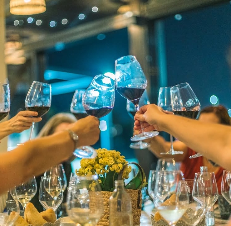 El mejor sitio para una cena con amigos en Valencia