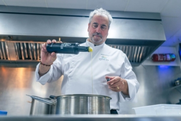 ¿Dónde disfrutar de la cocina mediterránea moderna con toques de autor?